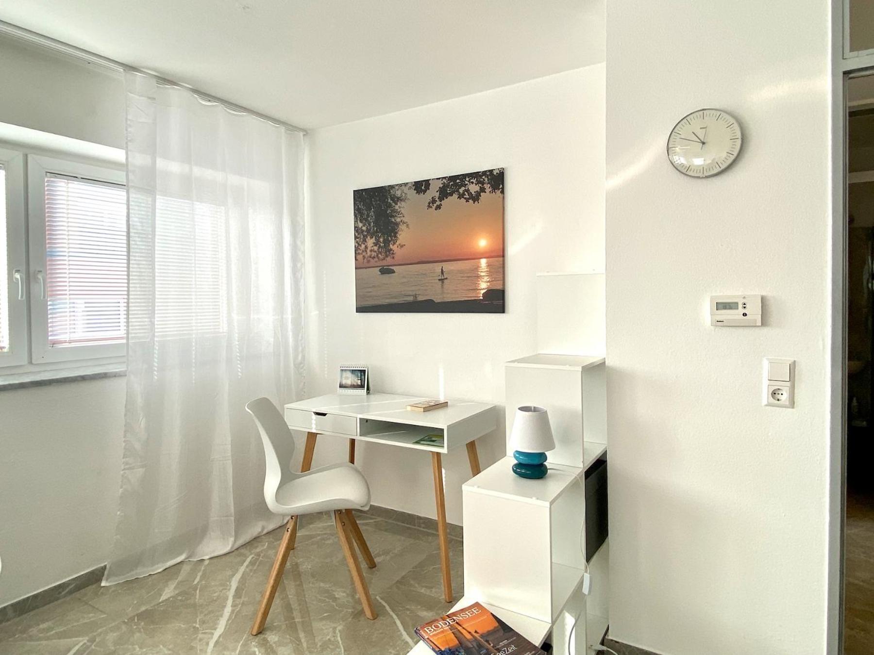 Ferienwohnung Riva - Wohlfuehloase In Ruhiger Lage Lindau  Buitenkant foto